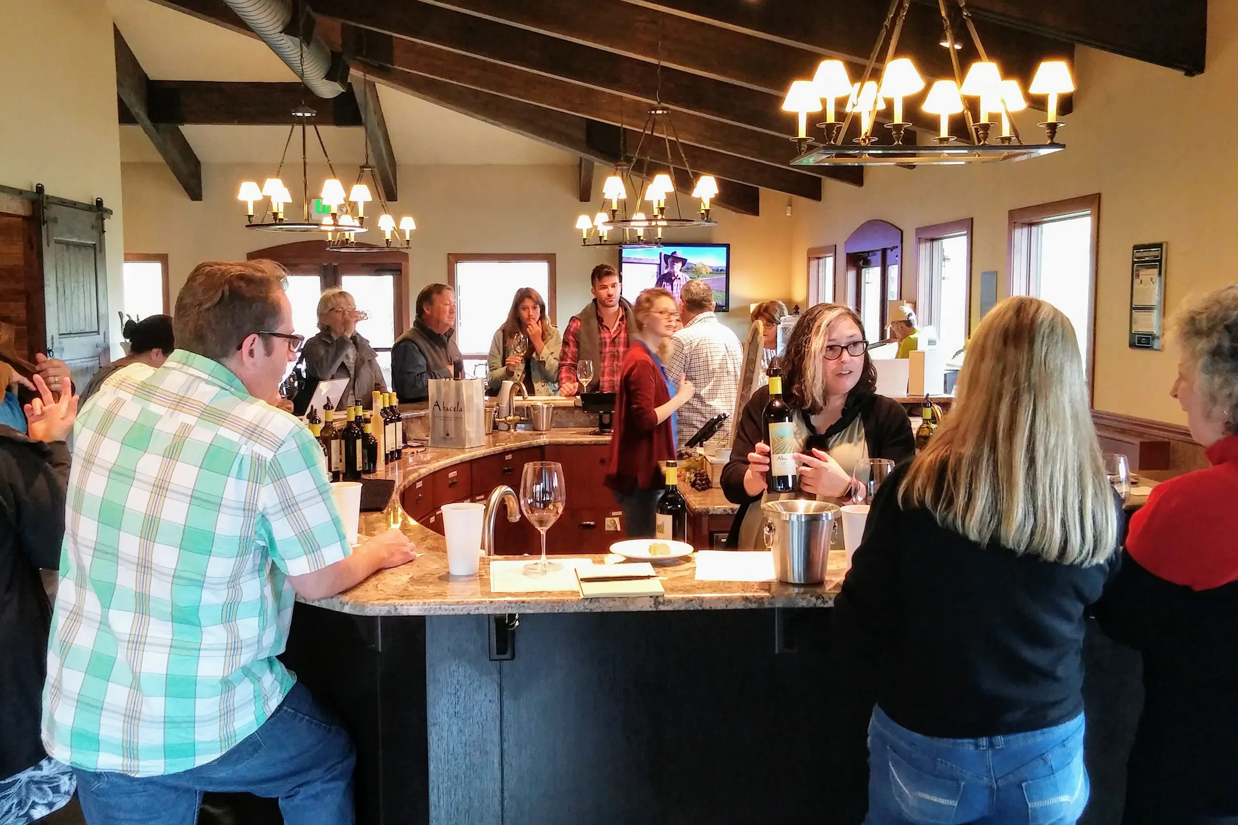 Abacela Tasting room indoor